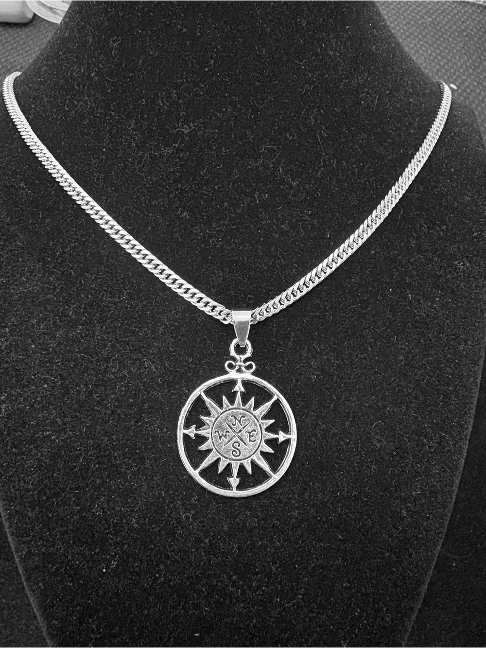 Men’s Compass Pendant Necklace
